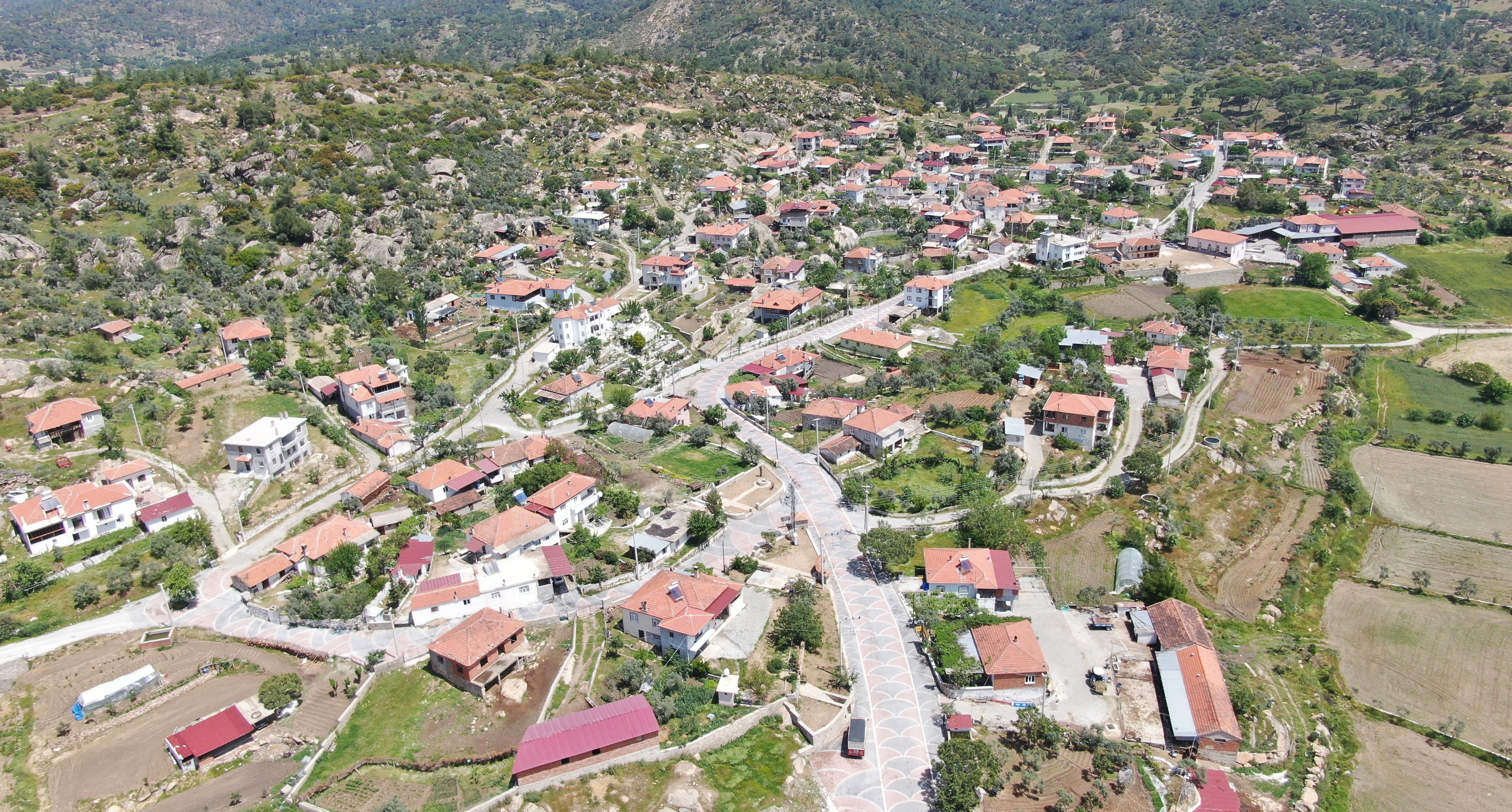 KURUCUOVA MAHALLESİ